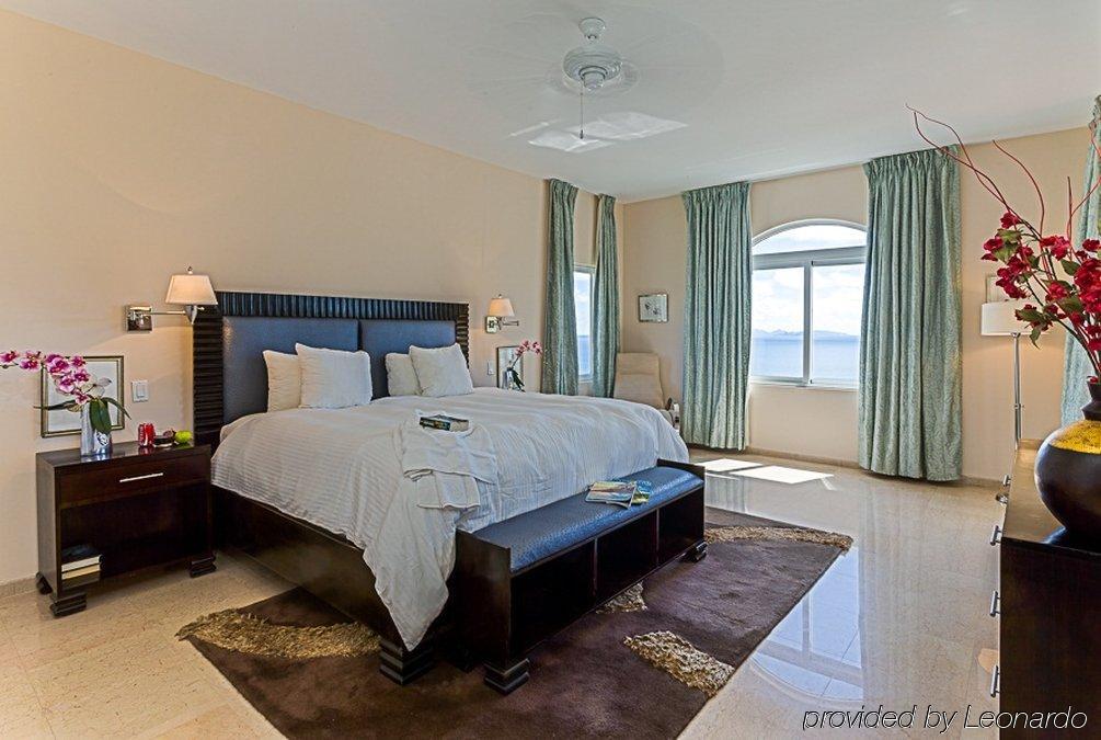 Princess Heights Luxury Condo Hotel Oyster Pond 외부 사진