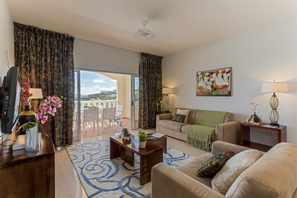 Princess Heights Luxury Condo Hotel Oyster Pond 외부 사진